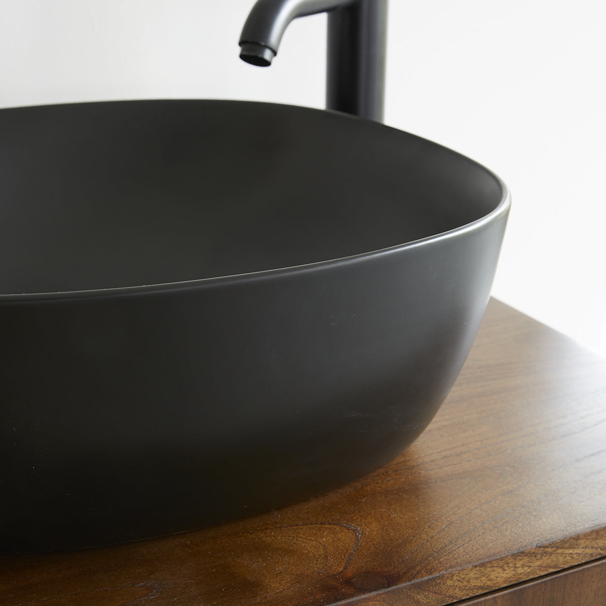 IRIS - Vasque en céramique noire Ø41 cm