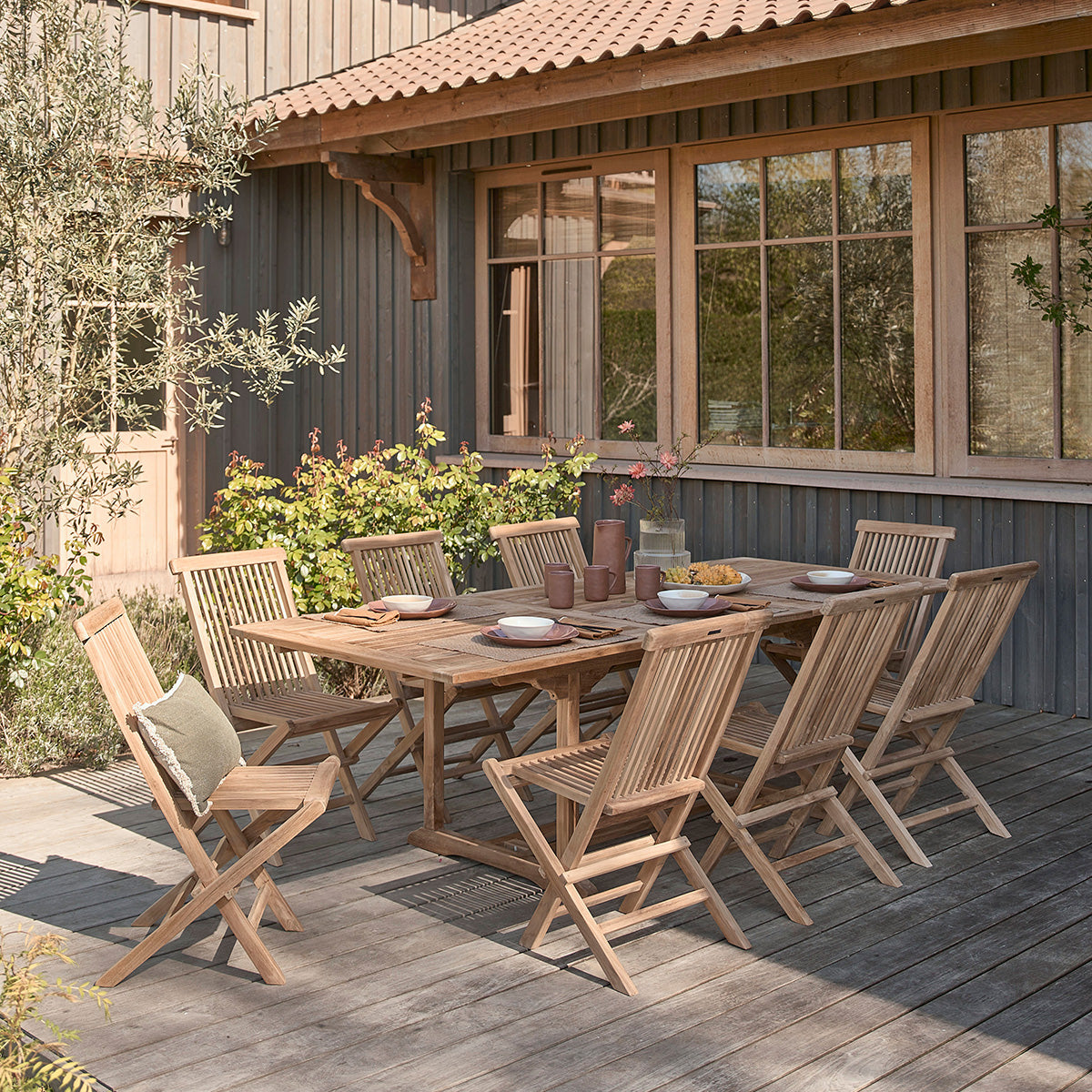 MALTE - Salon de jardin en teck massif extensible 8/10 pers.