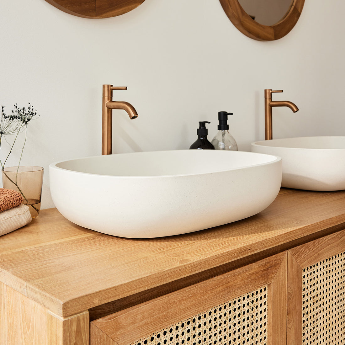 LENA - Vasque en béton beige ovale 50 cm