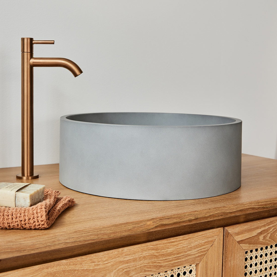 PURE - Vasque en béton gris Ø37 cm