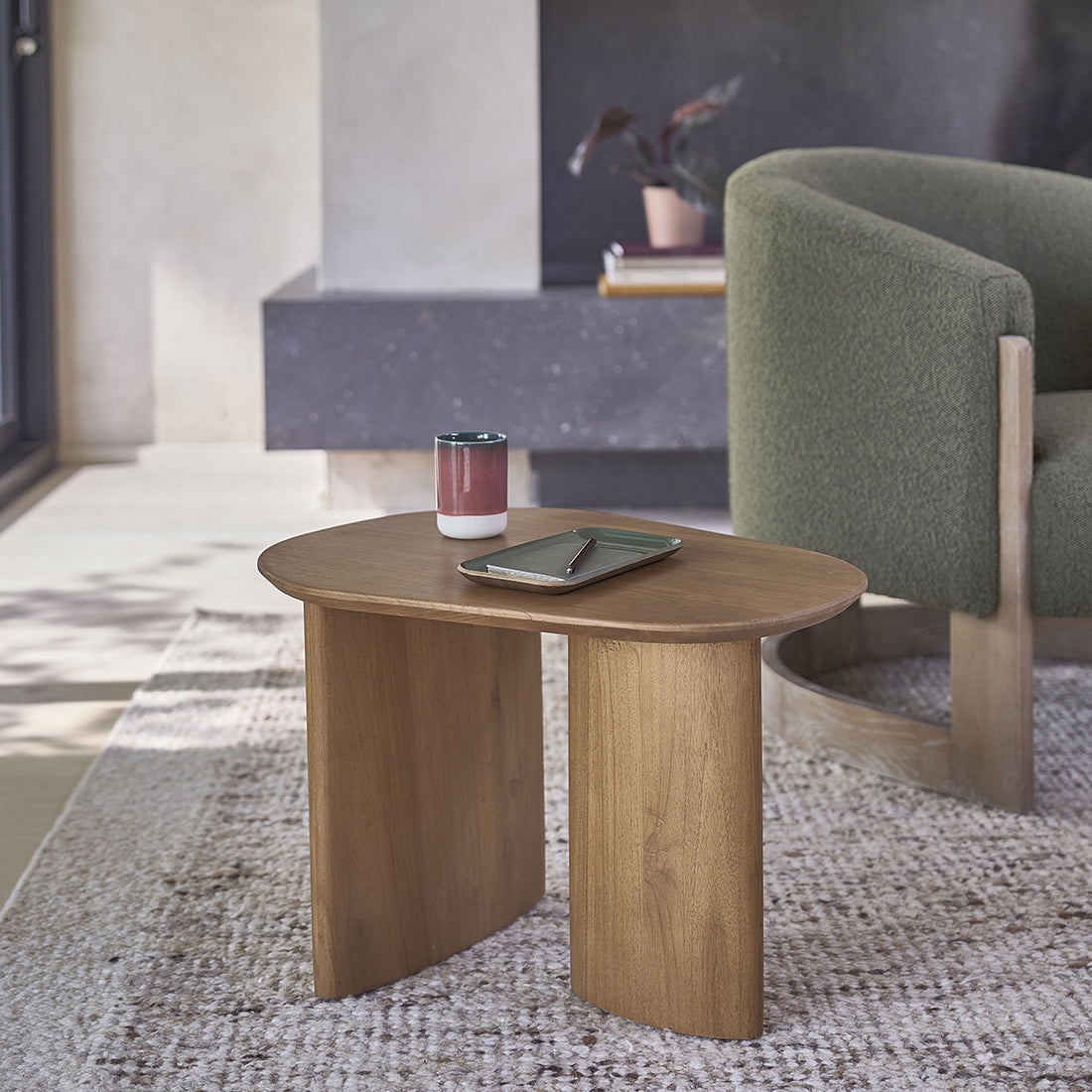 CALMA - Table d'appoint en teck massif organique