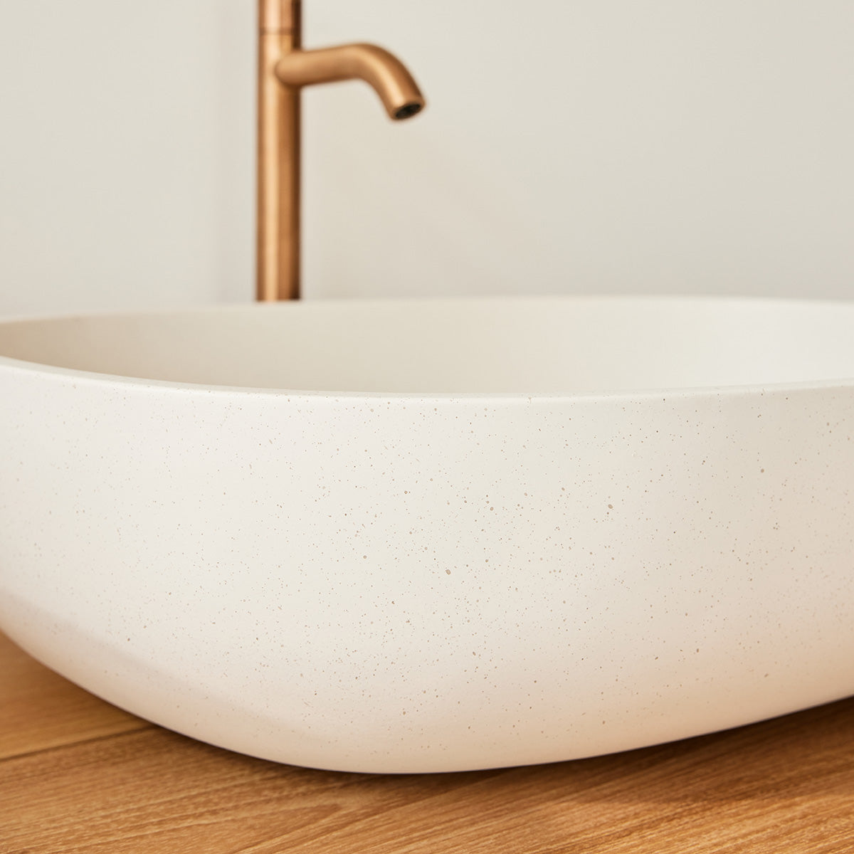 LENA - Vasque en béton beige ovale 50 cm