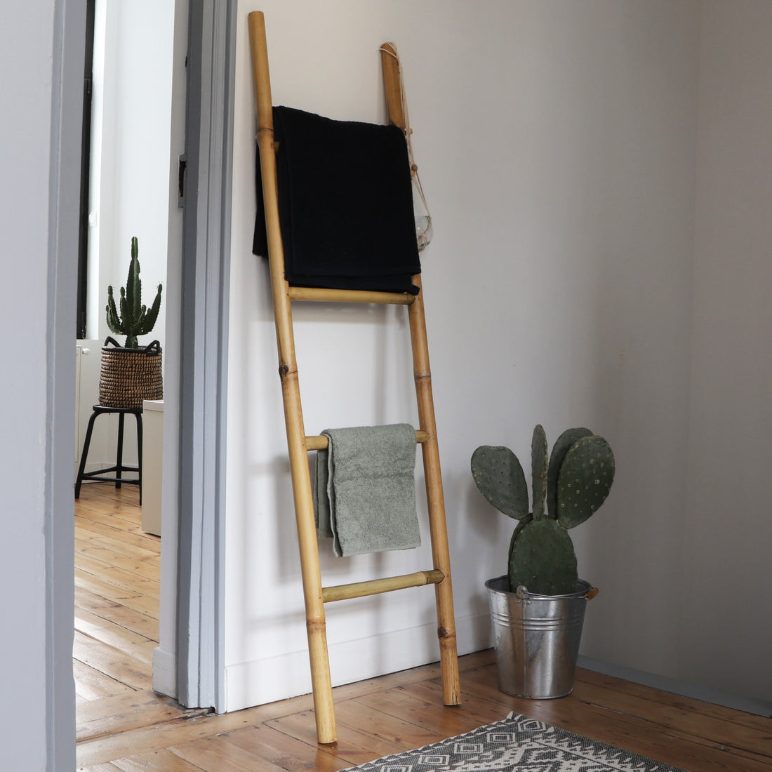 CLARA - Échelle porte-serviettes bambou