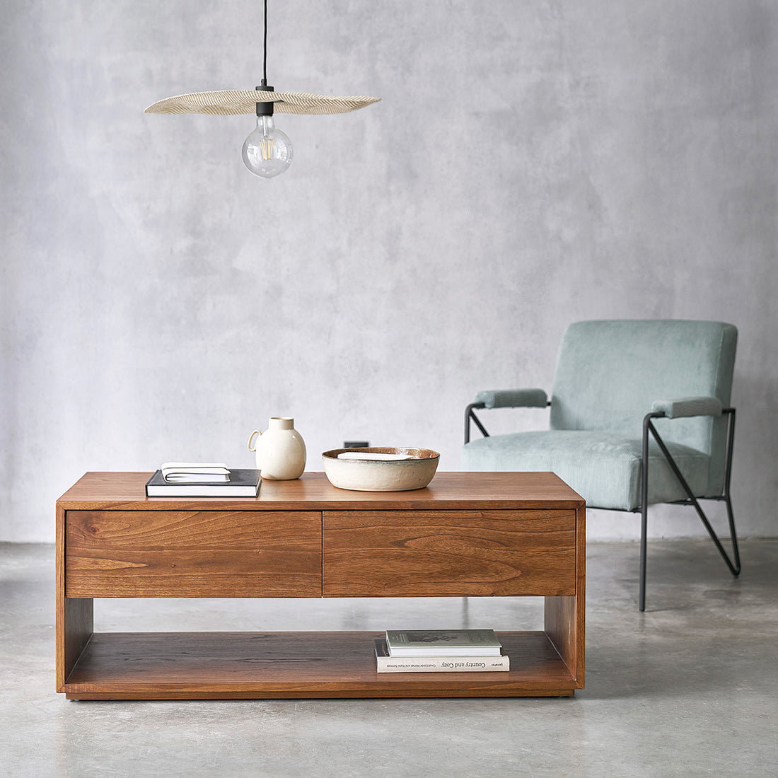 MILO - Table basse en mindi massif finition noyer 120 cm