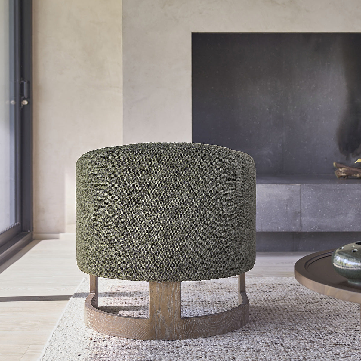 MALO - Fauteuil en chêne massif et tissu bouclette kaki