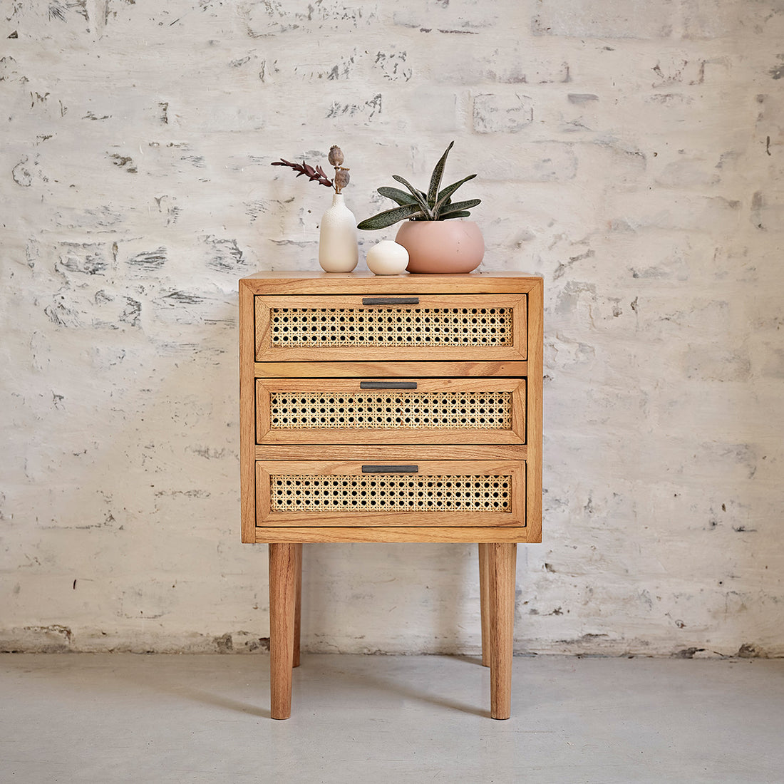 ALBA - Table de chevet en mindi massif et cannage 40 cm