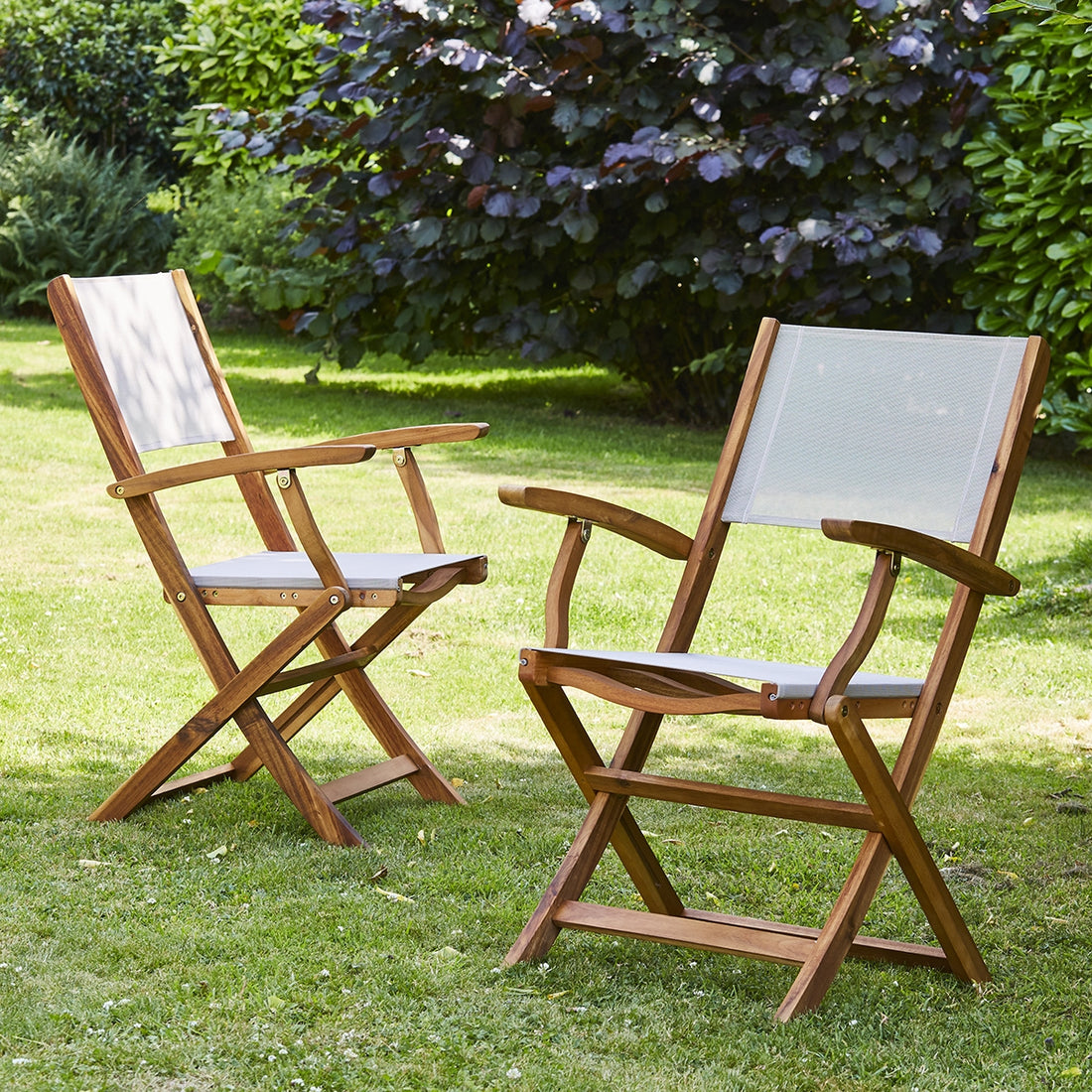 HANOÏ - Fauteuil de jardin en acacia massif et textilène gris (lot de 2)