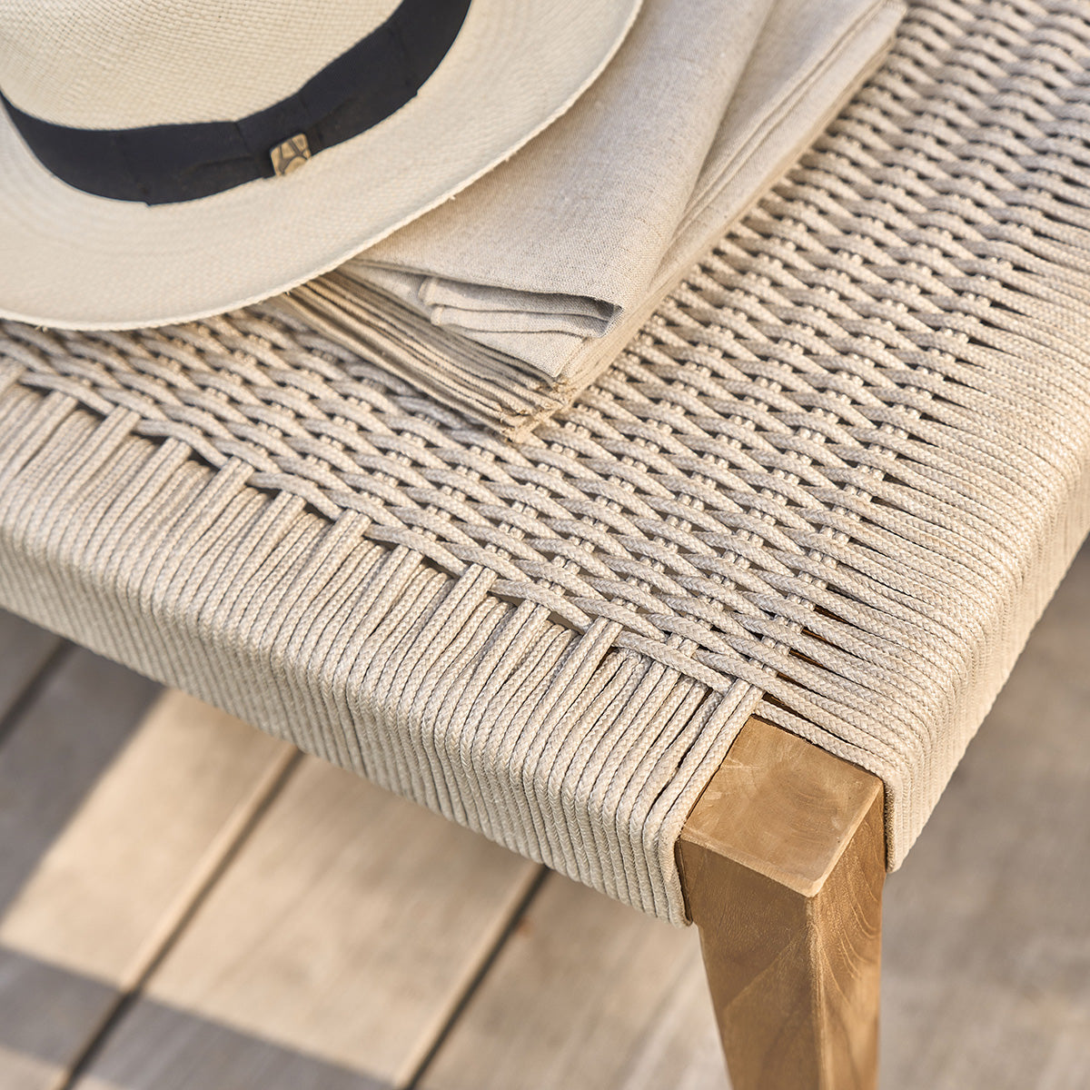 LIVIE - Banc de jardin en teck massif et cordage beige