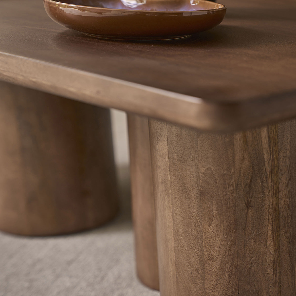 TBB0007-table_basse_en_manguier_massif_marron_120_cm-05.jpg