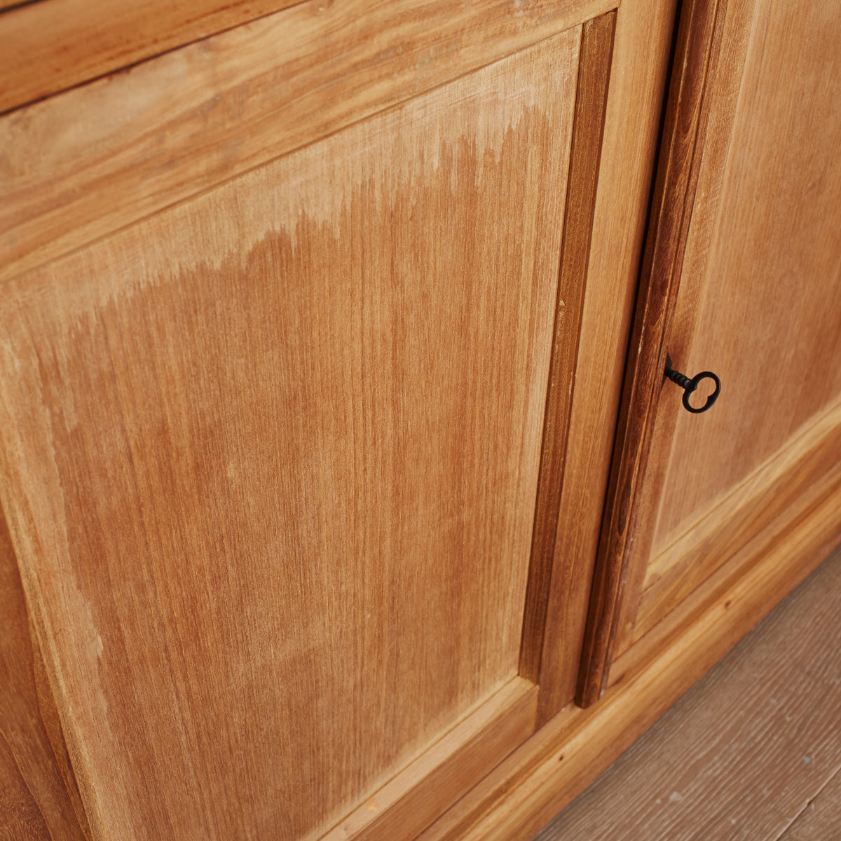 BOSTON - Vaisselier en teck massif 150 cm