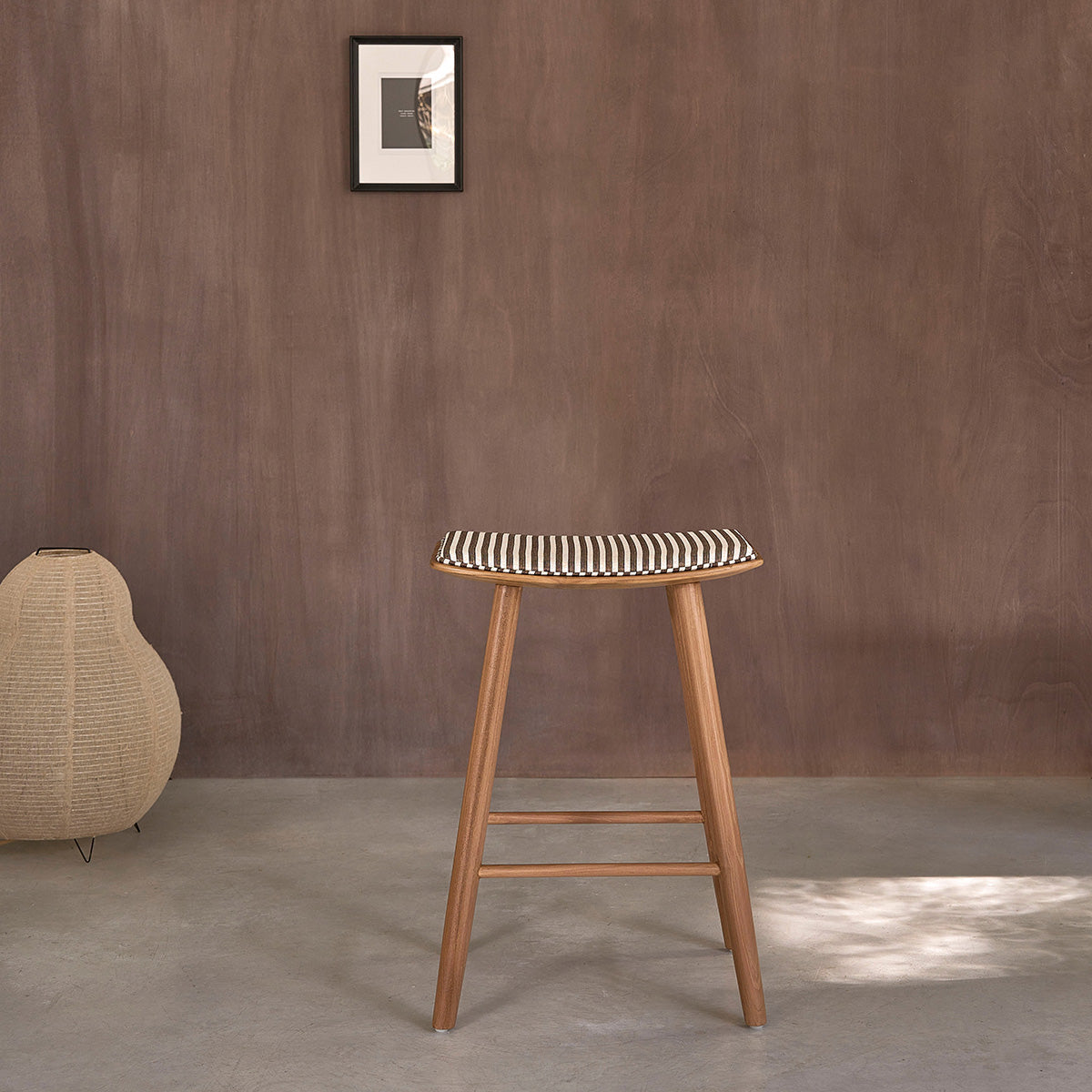 AMBRE - Tabouret de bar en teck massif et assise à rayures 65 cm