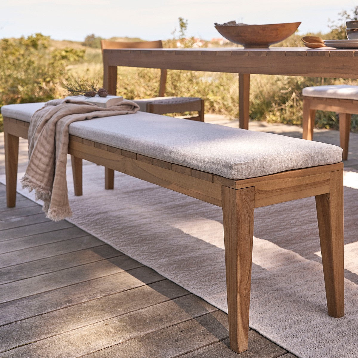 BARI - Banc de jardin en teck massif 180 cm avec coussin
