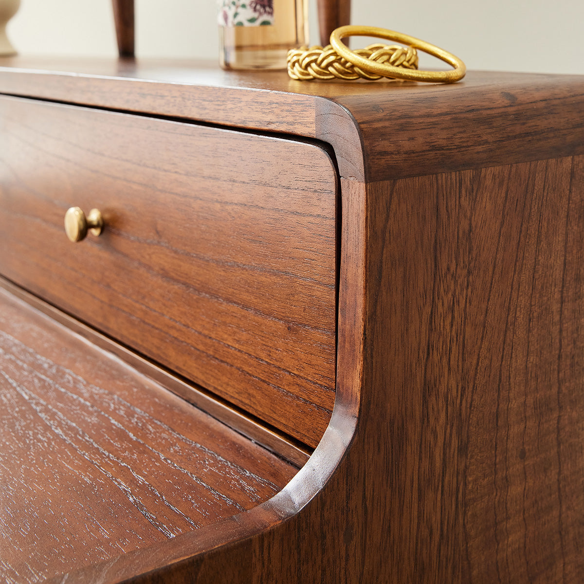 VINTAGE - Bureau en mindi massif finition noyer 90 cm