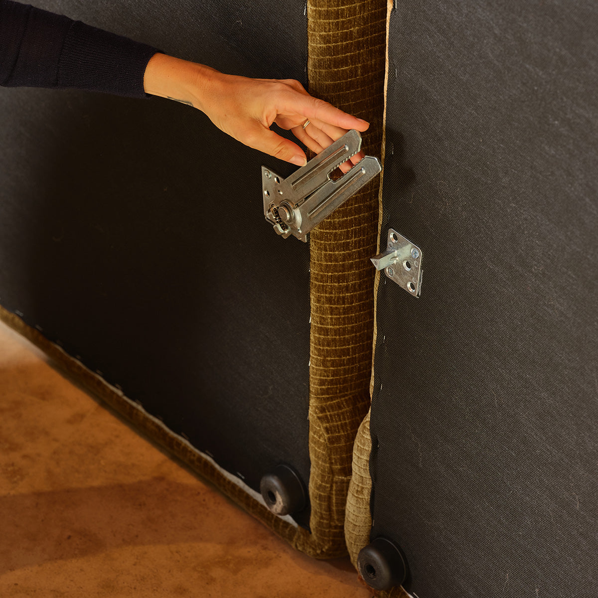 CAN0072-canape_modulable_3_places_en_velours_bronze-07.jpg