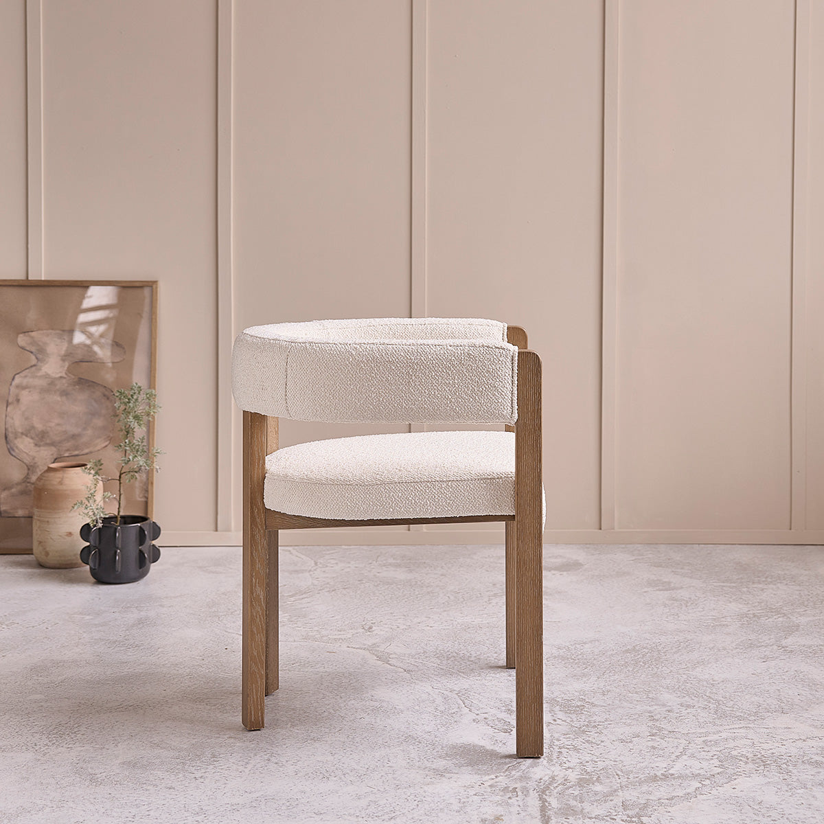 CLÉA - Chaise en chêne et tissu bouclette