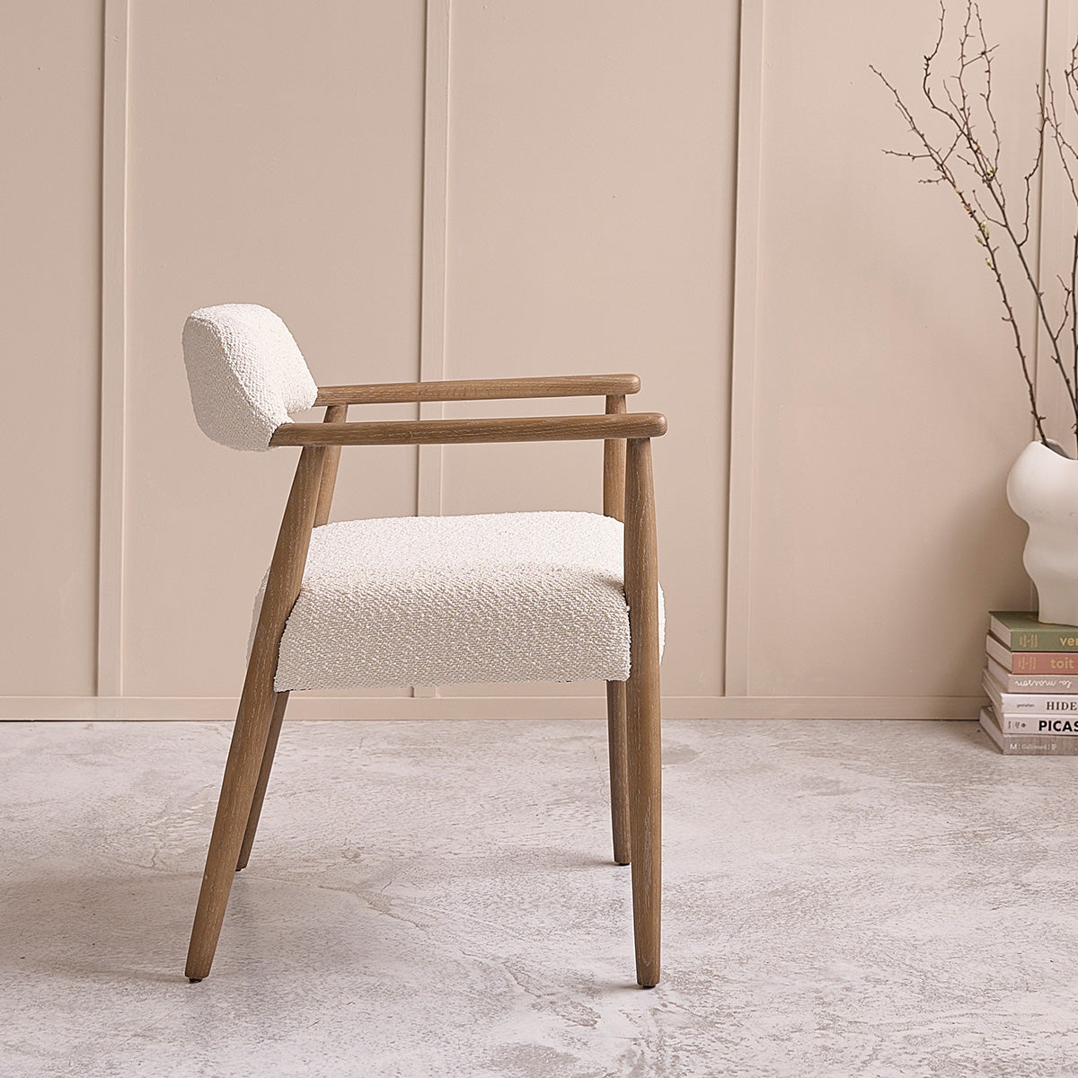 LUISA - Chaise en chêne massif et tissu bouclette écrue