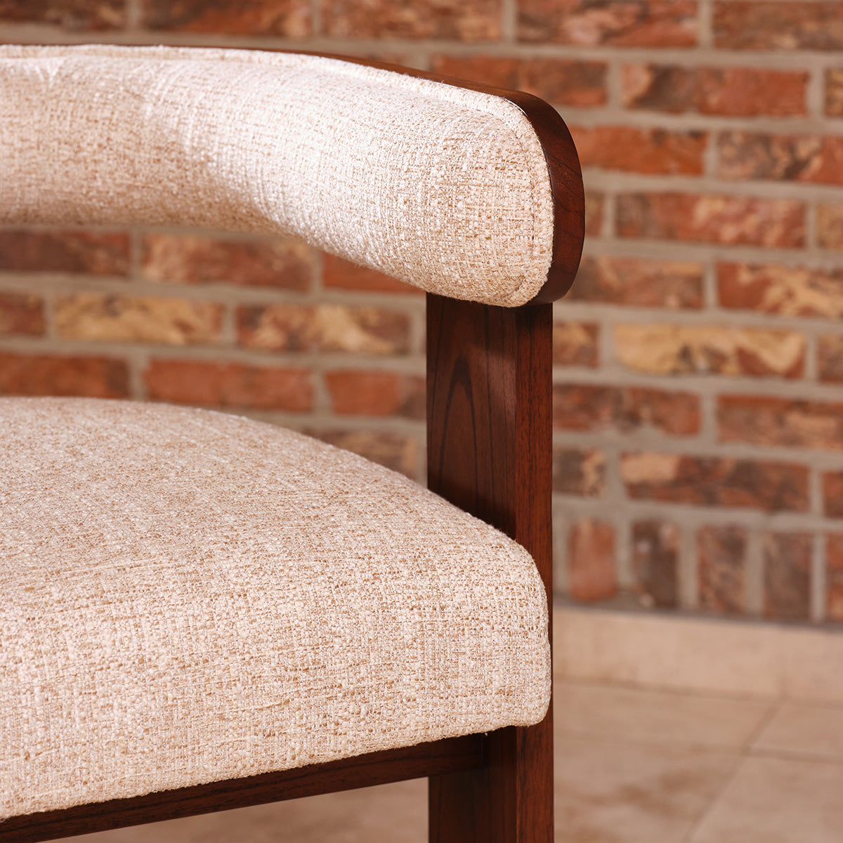 CHA0033-lot_de_2_chaises_en_mindi_massif_et_bouclette_ecrue-06.jpg