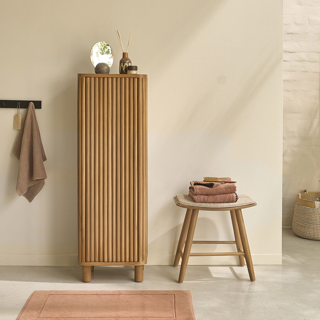COLINE - Colonne de salle de bain avec pieds en teck massif 120 cm