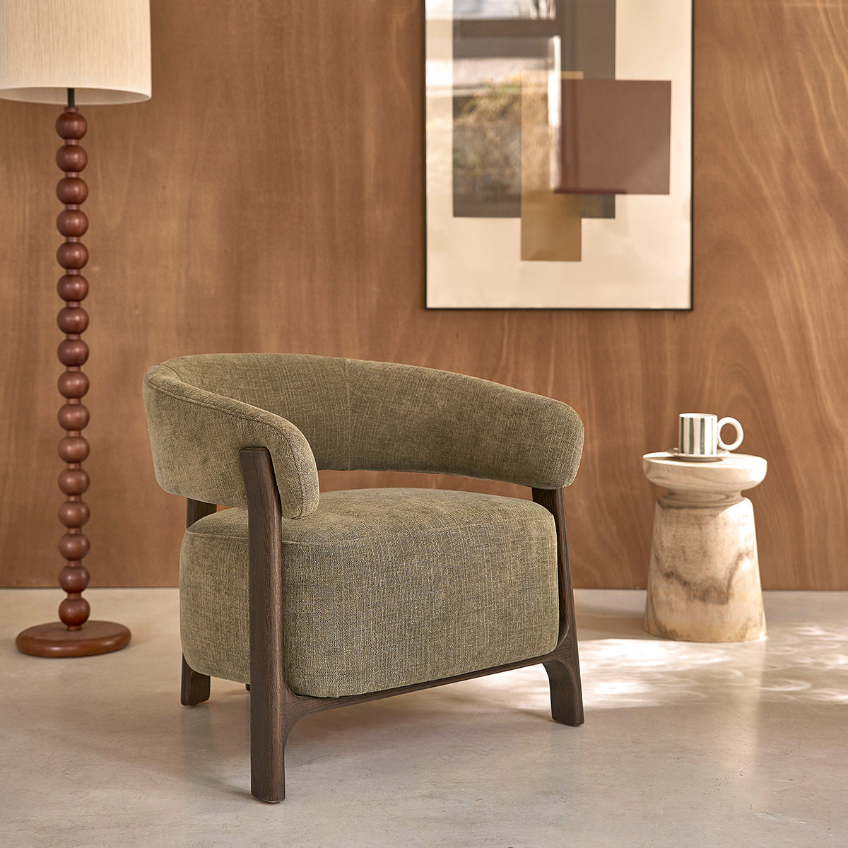 HENRI - Fauteuil en chêne massif finition noyer et tissu chenille kaki