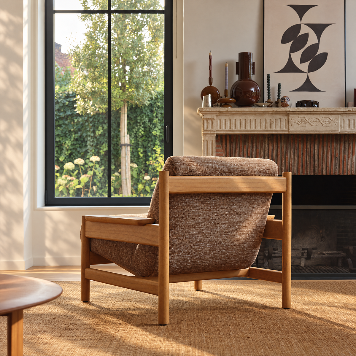 MARCEL - Fauteuil en mindi massif naturel et tissu texturé cappuccino