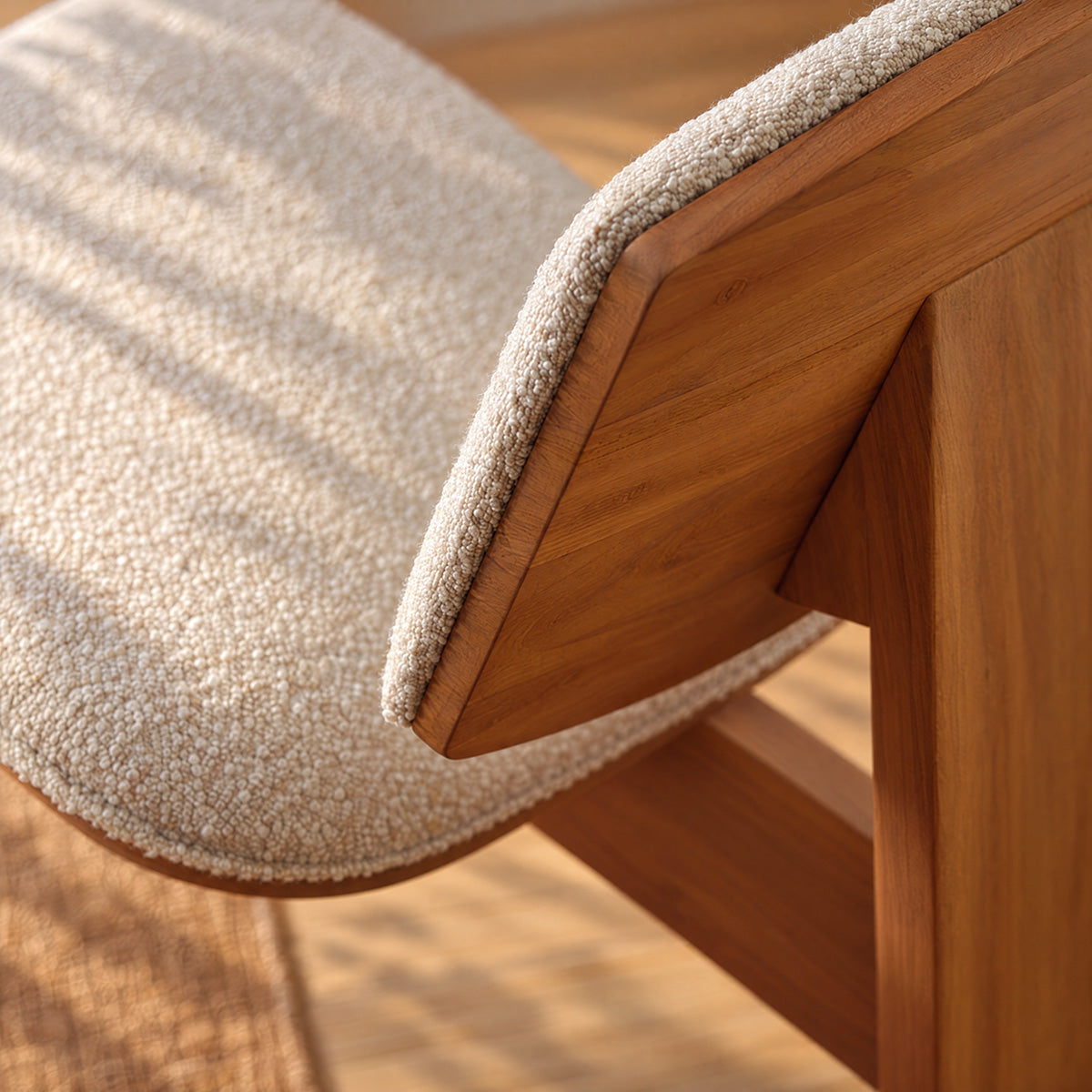 FAU0024-fauteuil_en_teck_massif_et_tissu_bouclette_ecru-05.jpg