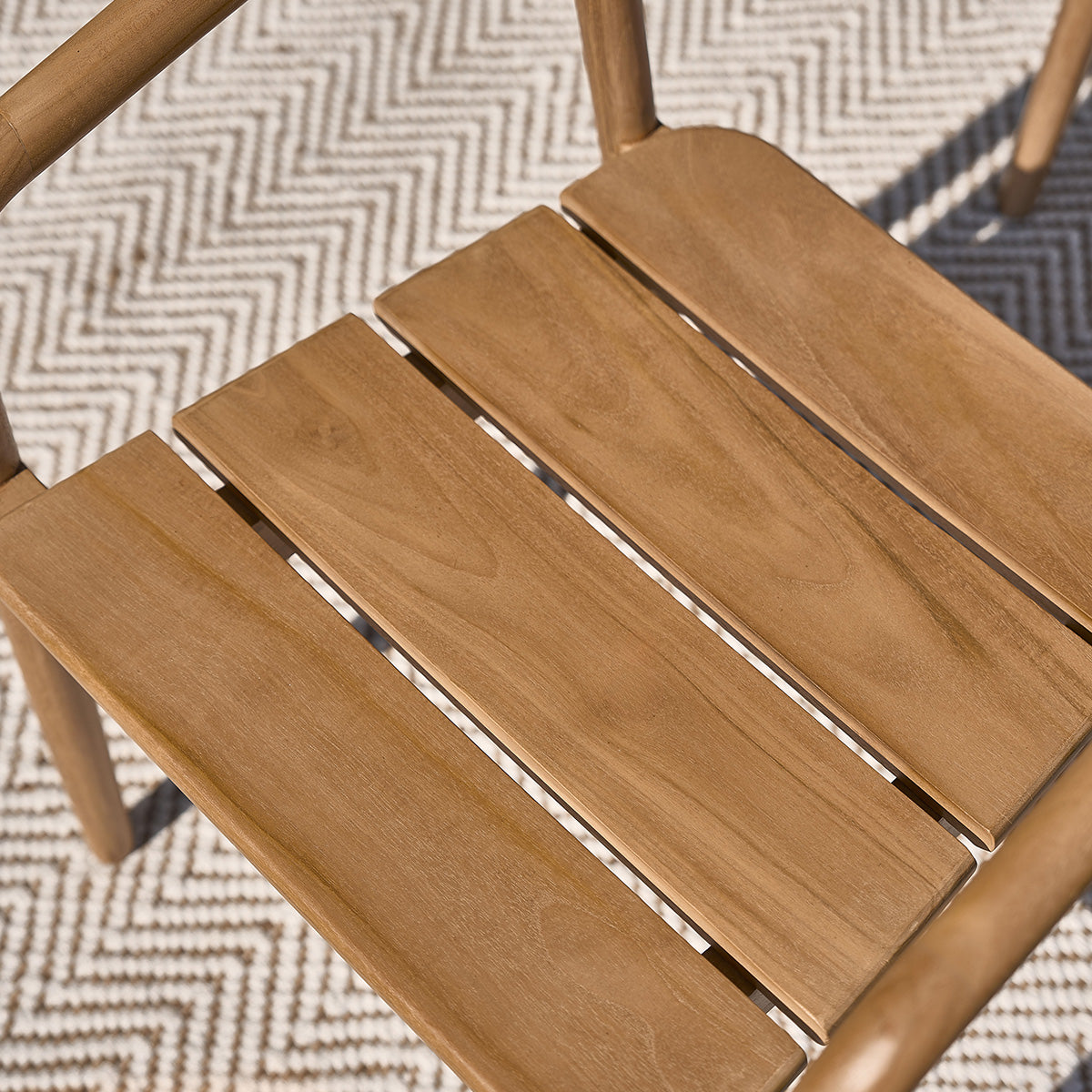 AMBRE - Fauteuil de jardin en teck massif avec coussin grège