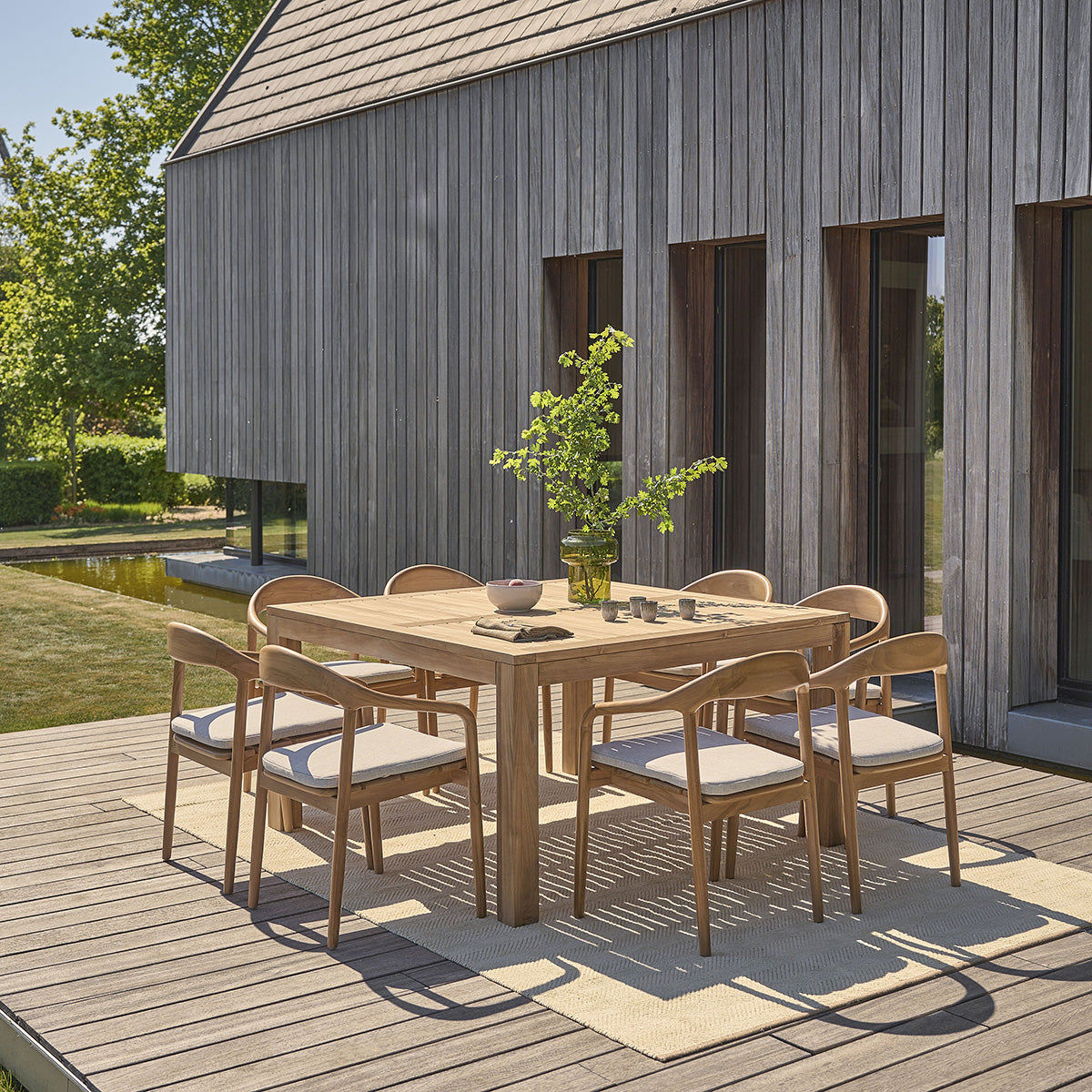 AMBRE - Fauteuil de jardin en teck massif avec coussin grège