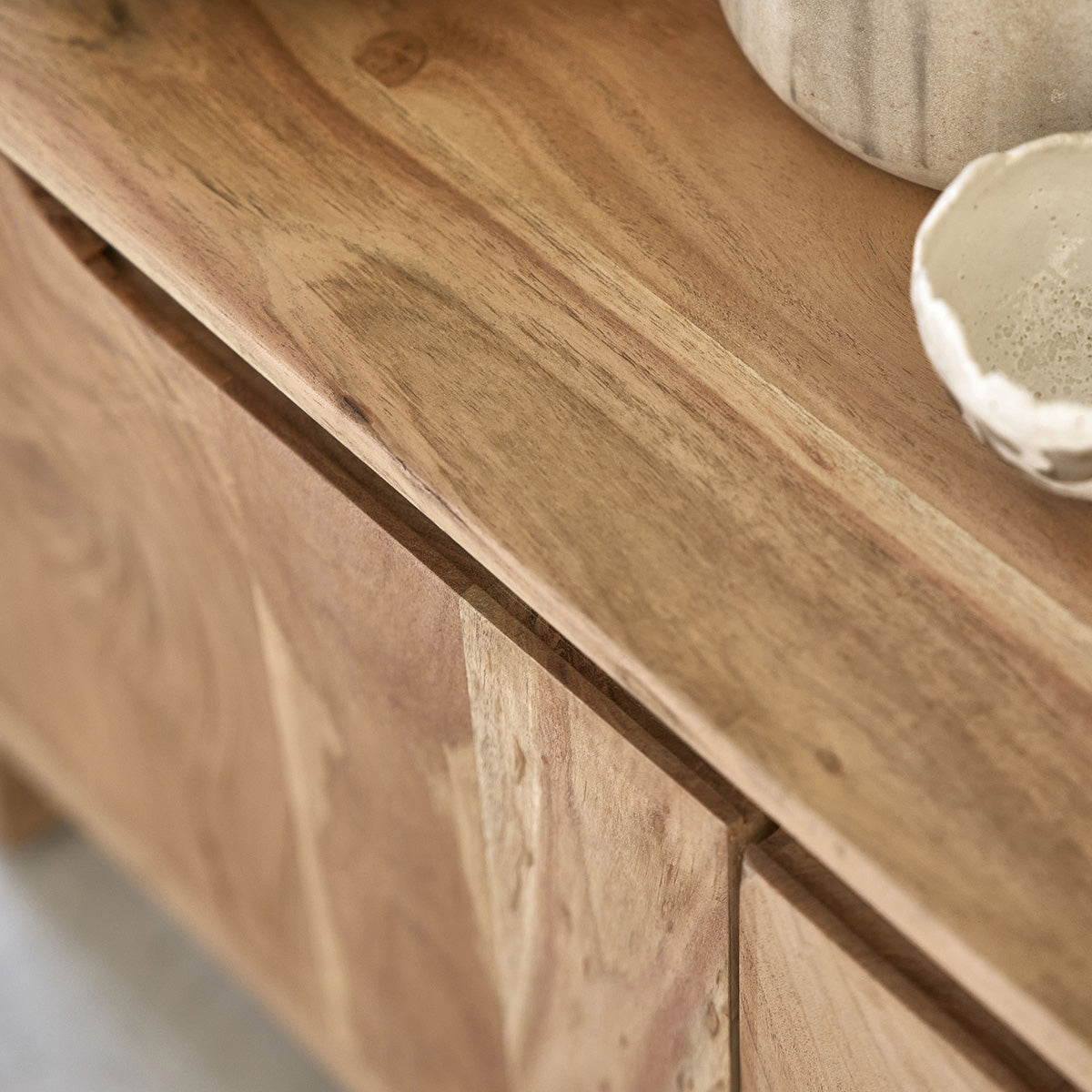 SAMSO - Meuble TV en acacia massif 139 cm