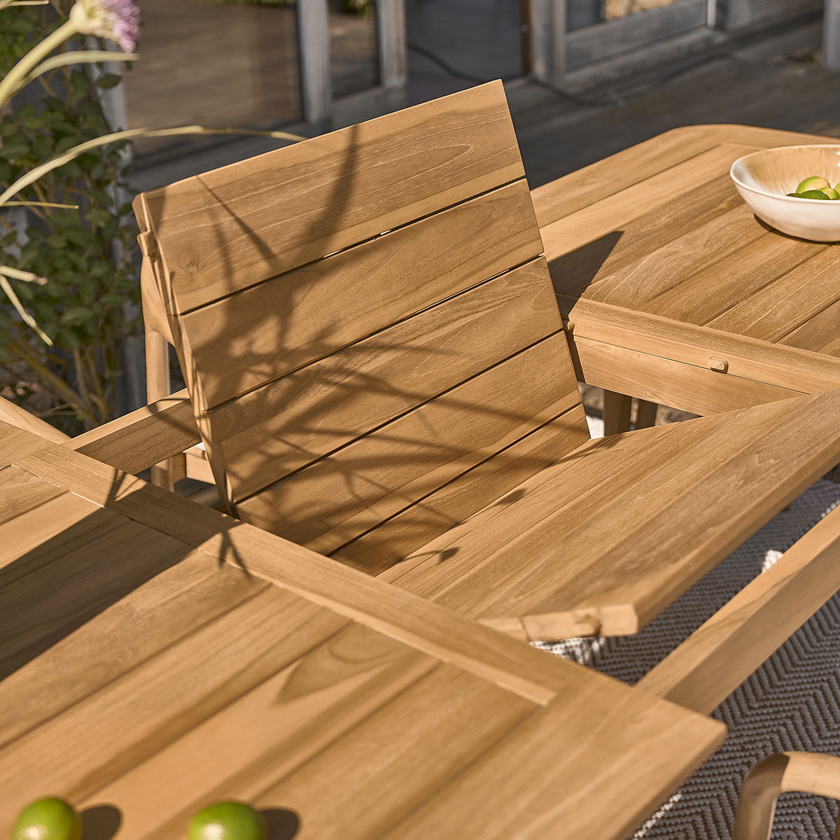 AMBRE - Salon de jardin en teck massif extensible 6/8 pers.
