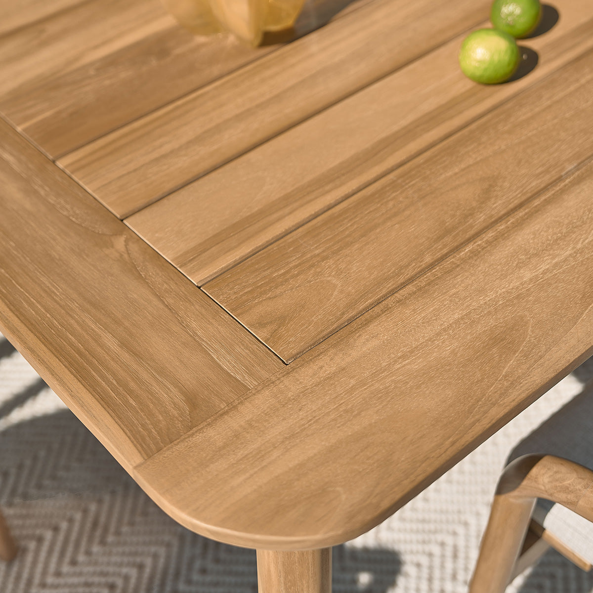 AMBRE - Salon de jardin en teck massif extensible 6/8 pers.
