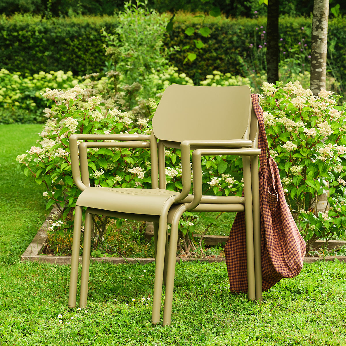SARO - Salon de jardin en aluminium extensible kaki clair 6/10 pers.