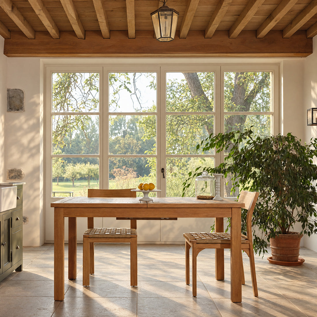 UZES - Table en teck massif extensible 8 pers.