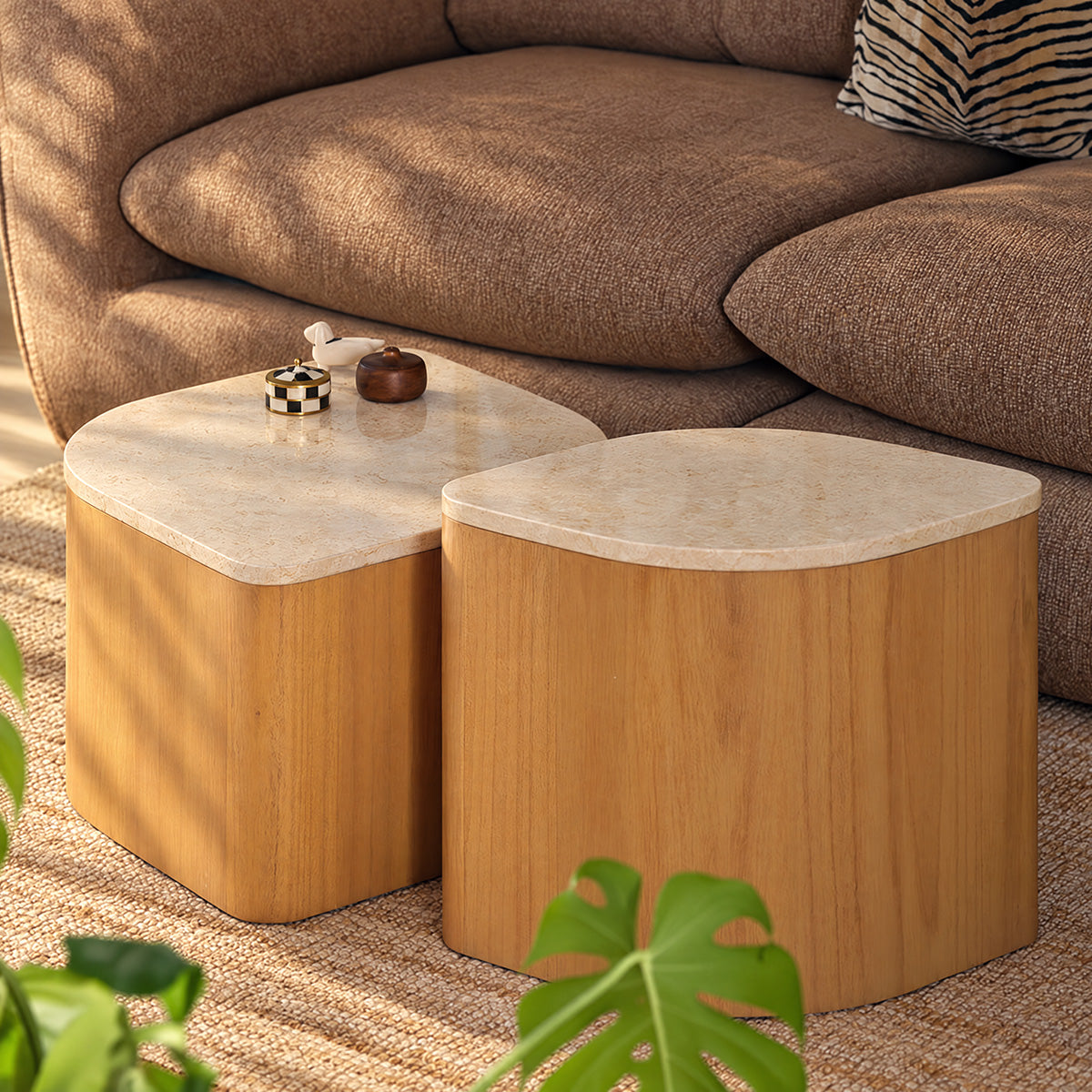 ADA - Table basse en mindi massif naturel et marbre 56,5 cm