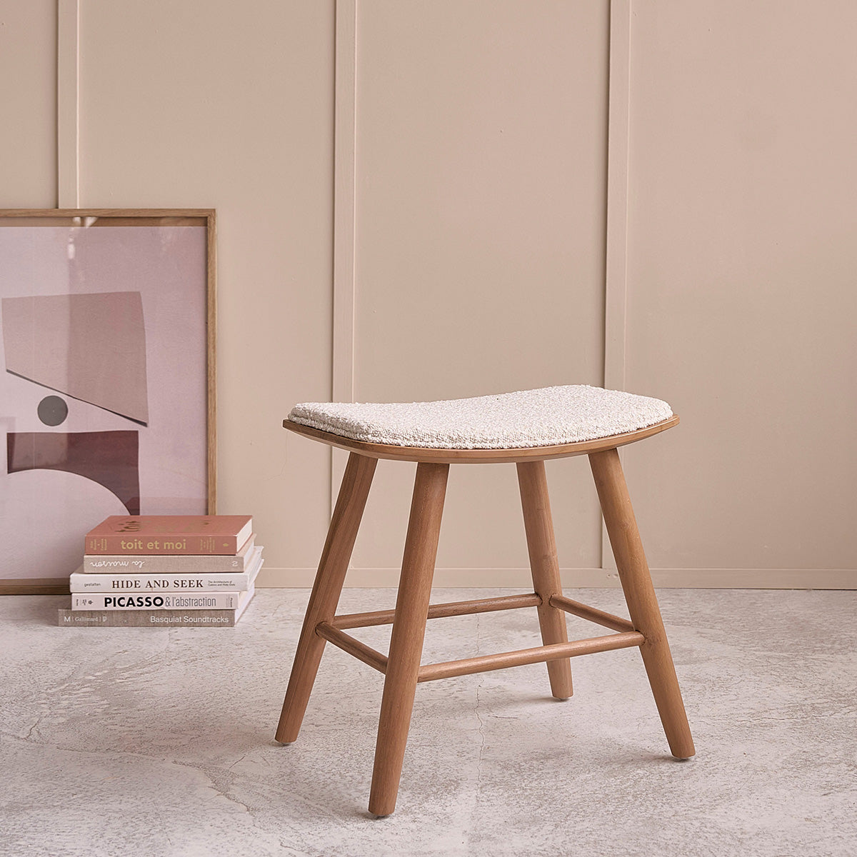 AMBRE - Lot de 2 tabourets de bar en teck massif et tissu bouclette 45 cm