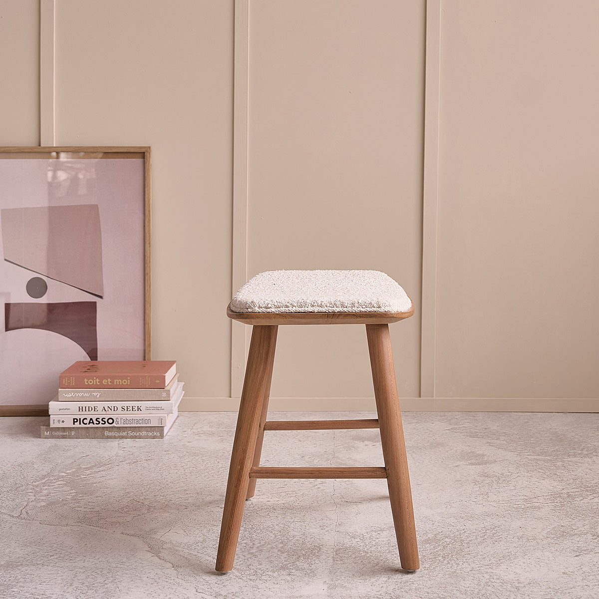AMBRE - Lot de 2 tabourets de bar en teck massif et tissu bouclette 45 cm