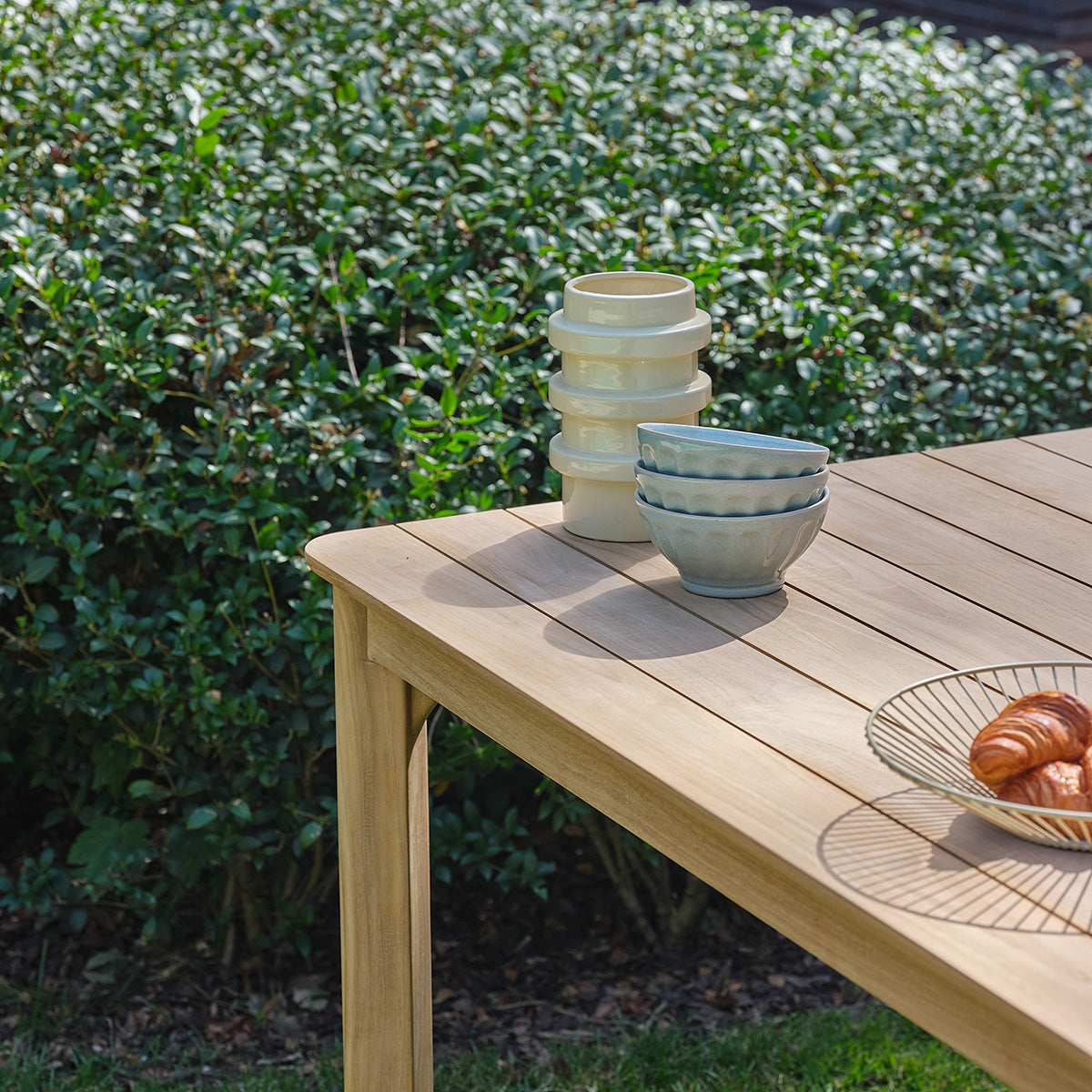 PIANA - Table de jardin en teck massif 8 pers.