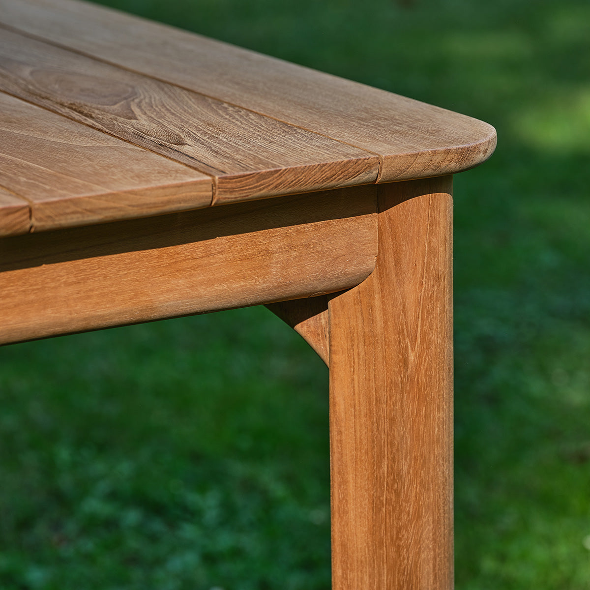 PIANA - Table de jardin en teck massif 4 pers.