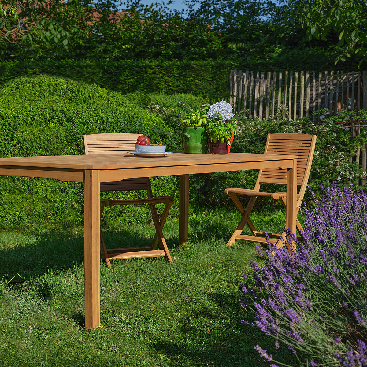 MILOS - Table de jardin en acacia massif huilé 200 cm