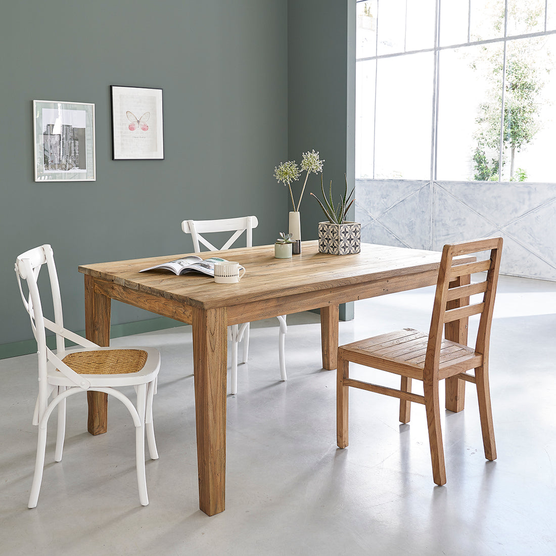 CARGO - Table en teck massif recyclé extensible 12 pers.