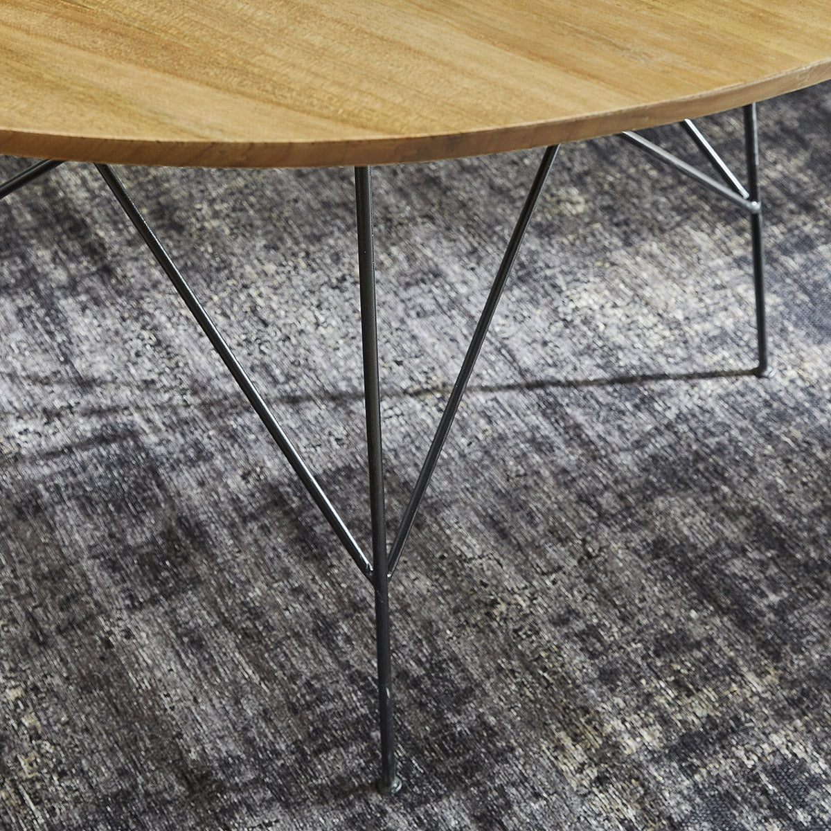 TILO - Table en mindi massif ronde 4 pers.