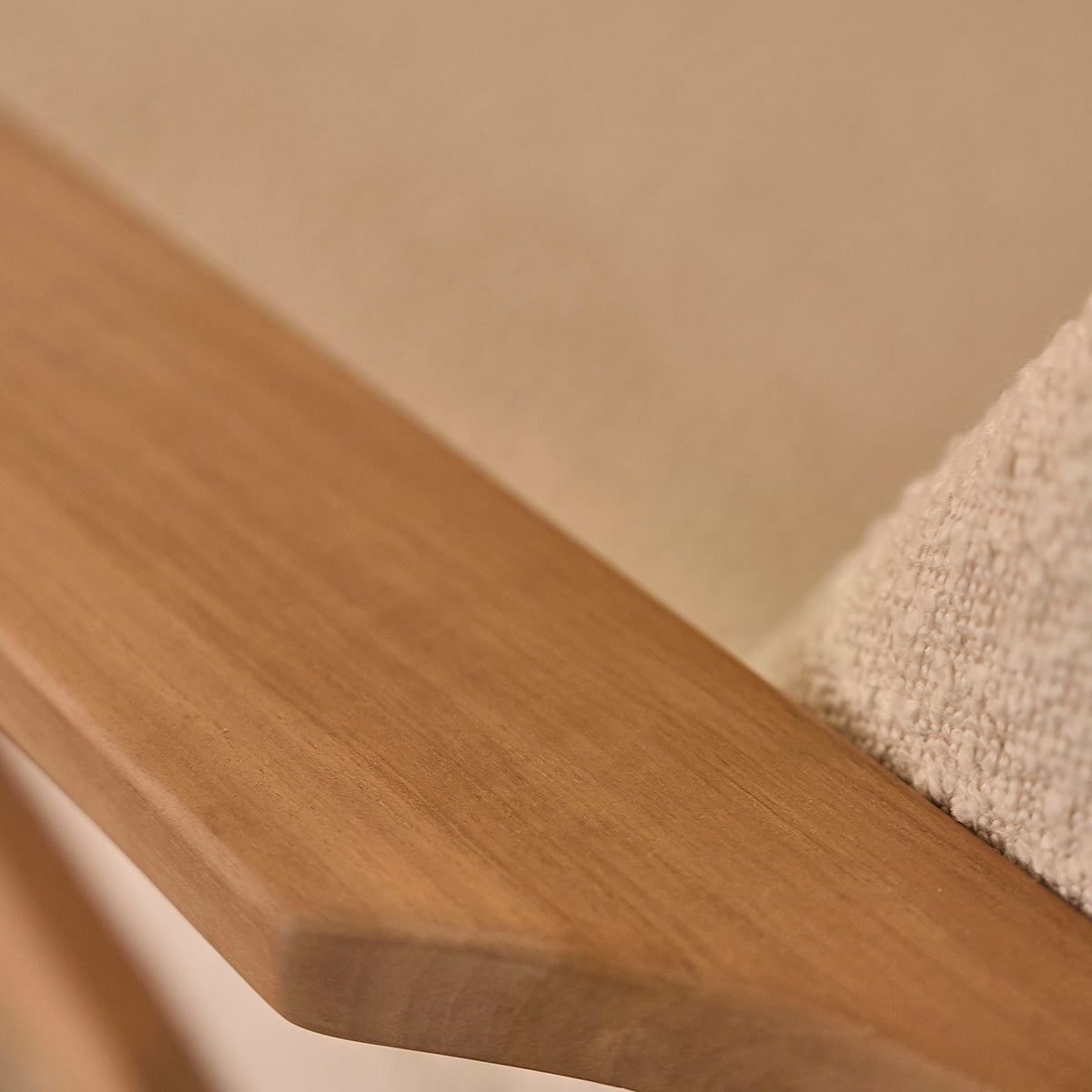 SERENE - Fauteuil en teck massif et tissu bouclette