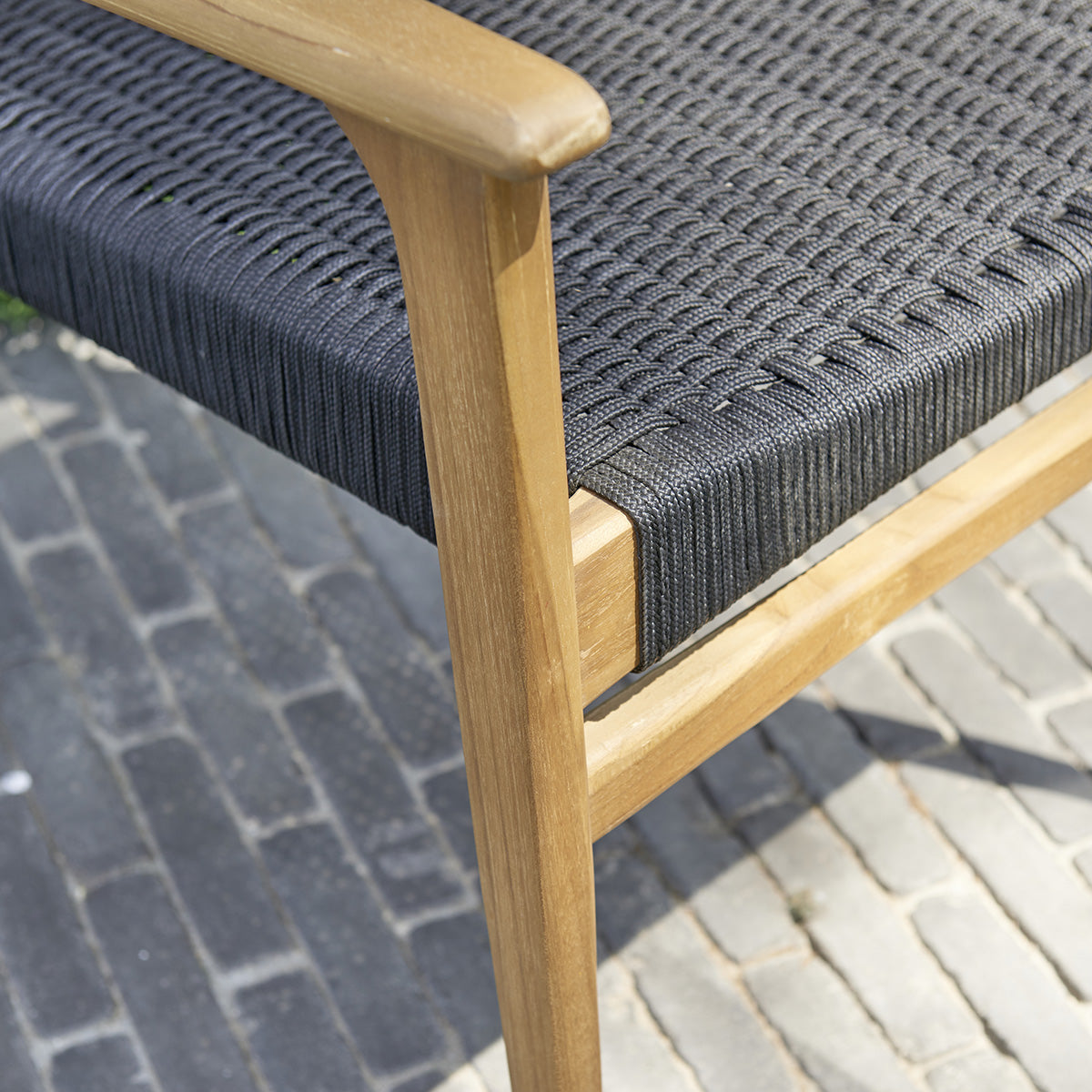 ESTHER - Fauteuil de jardin en teck massif et cordage noir