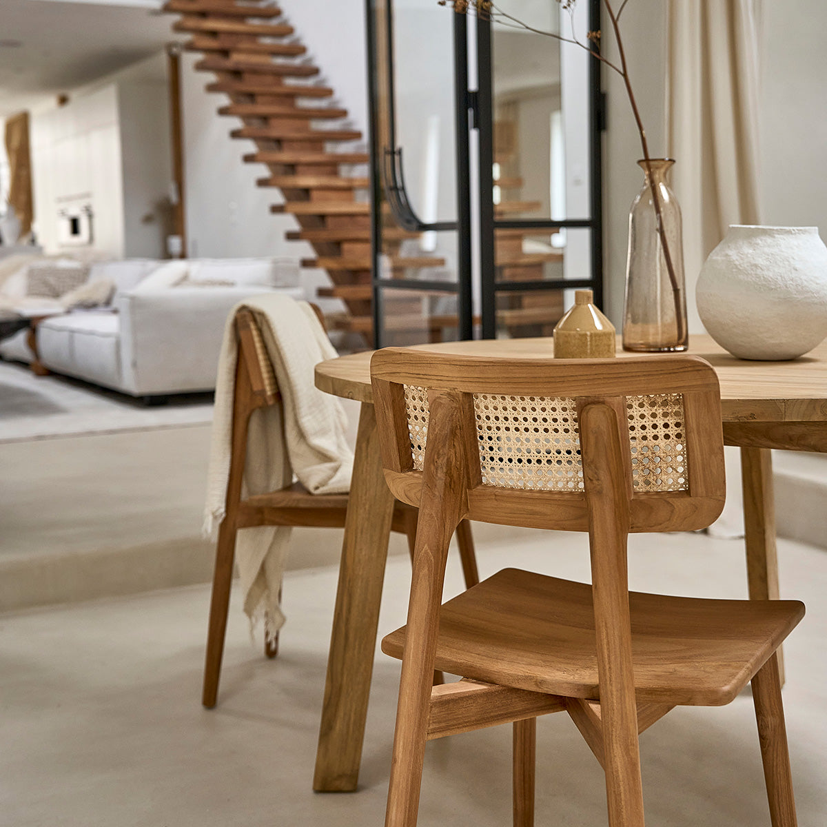 ALDO - Table en teck massif ronde 4 pers.