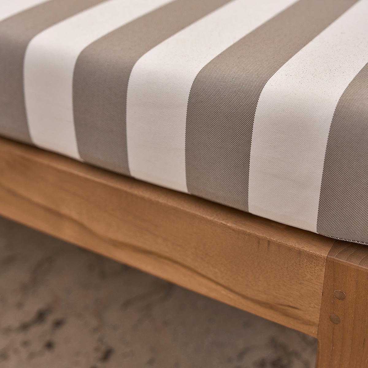 PALMA - Fauteuil de jardin en teck massif rayé