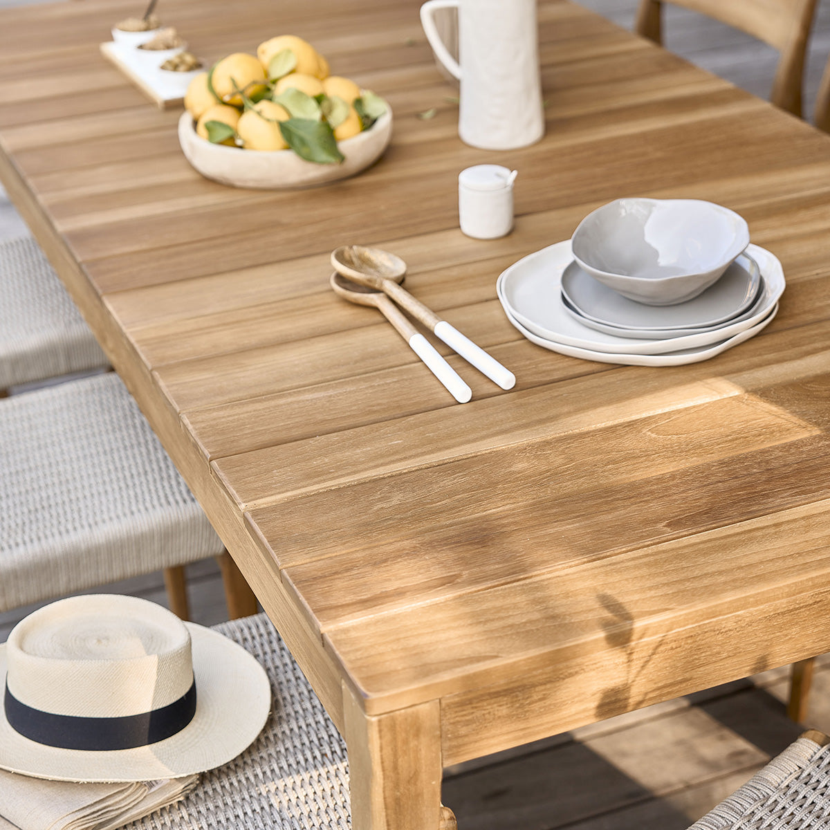 LIVIE - Table de jardin en bois de teck 8 pers.