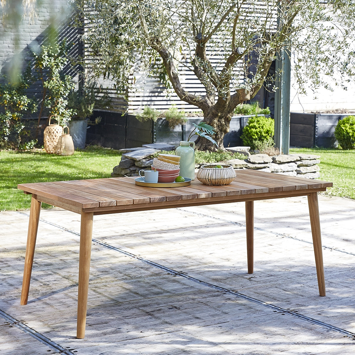 14-table_de_jardin_en_teck_massif_6_8_pers-01.jpg