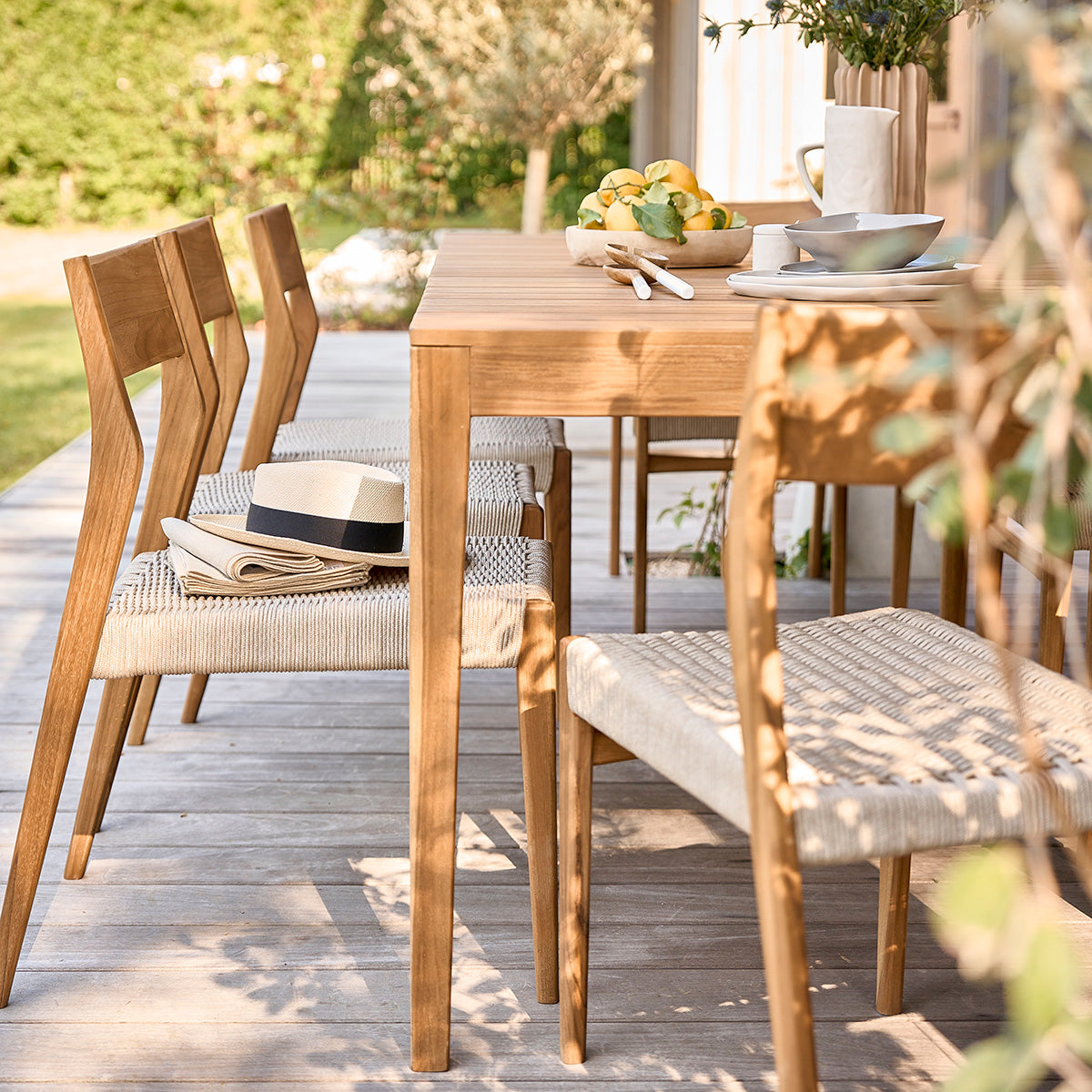 LIVIE - Chaise de jardin en teck massif et cordage beige