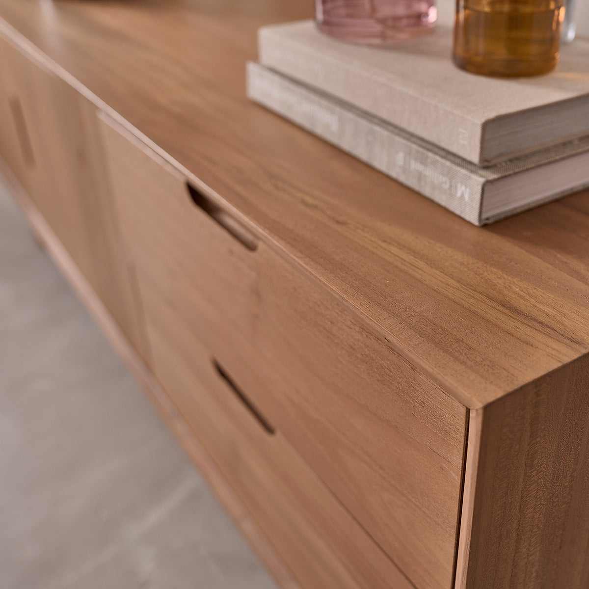 GUSTAVE - Meuble TV en teck massif 150 cm