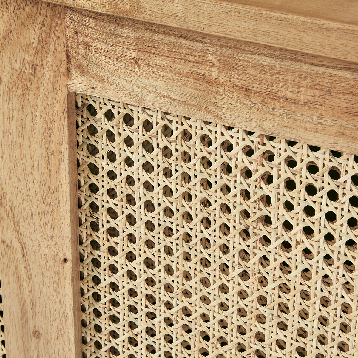 HANA - Commode en mindi massif et cannage 135 cm