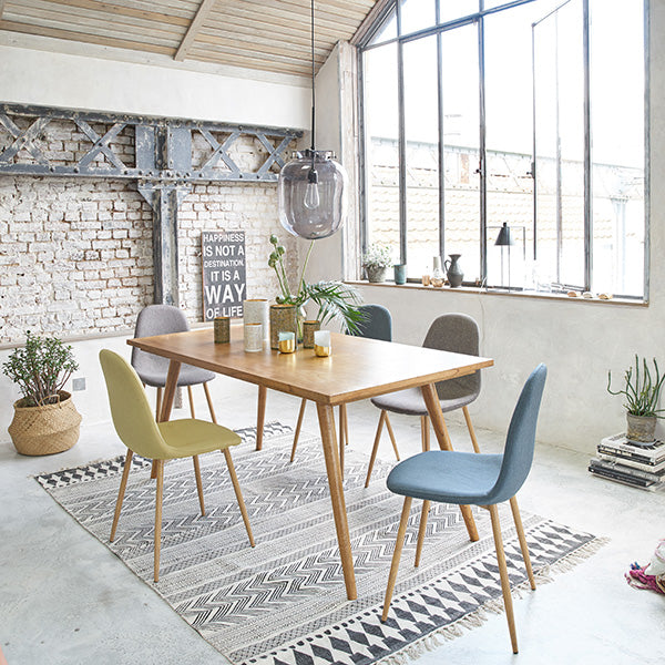 ODDA - Table en mindi massif 8 pers.